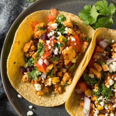 de_stop the weight cycle_chipotle tofu tacos_400x400px_istock-930271130
