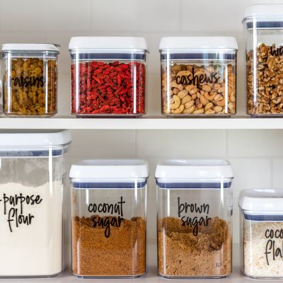 dwe_shop for succes_how to keep a well stocked pantry_400x400px_iStock-1307979766