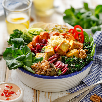 dwe_mindful eating_400x400px_iStock-1127179637